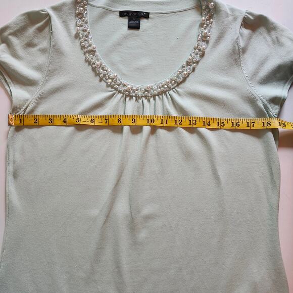 August Silk Lightweight Beaded Neckline Short Sleeve Sweater Size Large - Picture 7 of 8